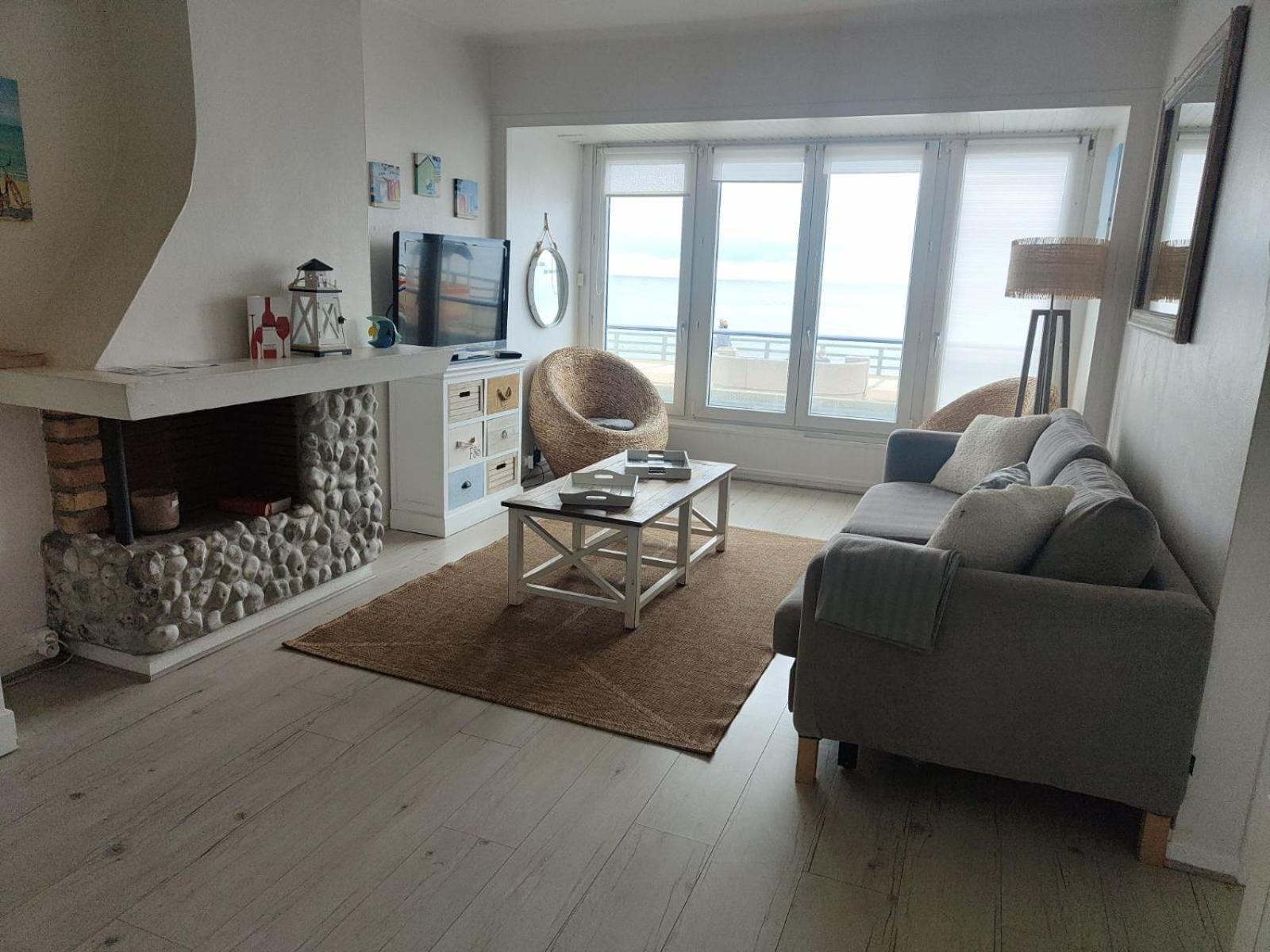 Sea View 2 Room Apartment 50M2 Étretat Eksteriør bilde